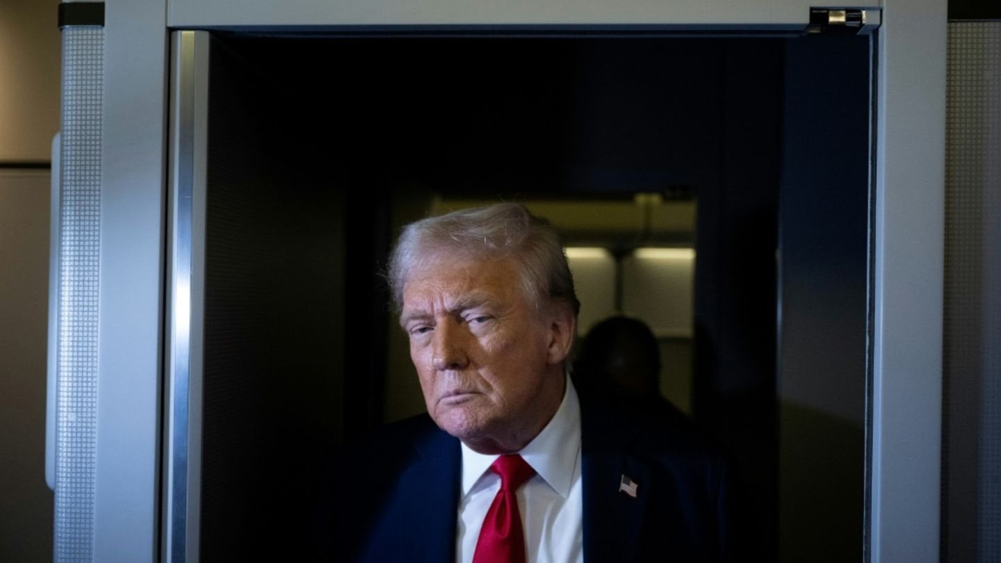 Trump kokettiert mit verbotener dritter Amtszeit: "Ich scherze nicht"