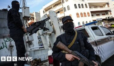 Syrian security forces accused of killing hundreds of civilians