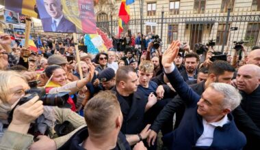 Roumanie. Présidentielle : la candidature de Calin Georgescu rejetée, ses partisans indignés
