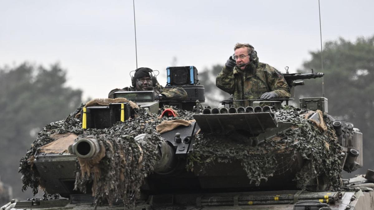 España se blinda y ordena actualizar todos sus carros de combate Leopard de manera inmediata