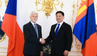 Presidents of Mongolia and Czech Republic hold official talks