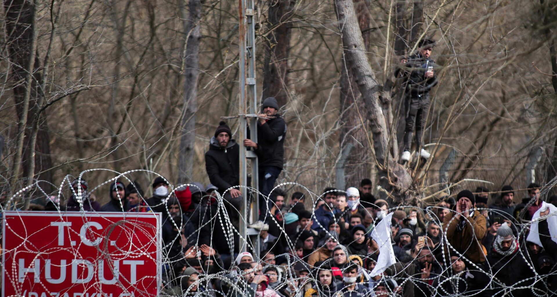 Reports: Turkey Also Building Fence on Border With Greece