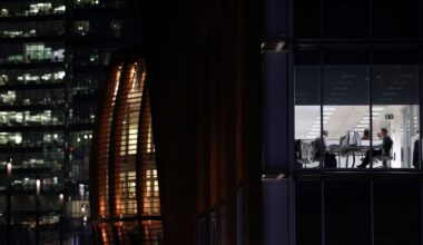 Italy business and consumer morale slump in March as outlook worsens