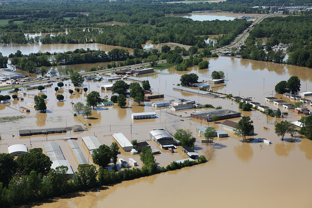 Financial Storm: How Escalating Climate Events Are Reshaping the Insurance Market