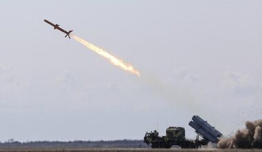 Guerre en Ukraine : portée de 1000 km, vitesse de 850 km/h… le nouveau missile Long Neptune est mis en service