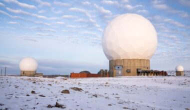 JD Vance in Greenland: why visit could deepen US-Russian rivalry