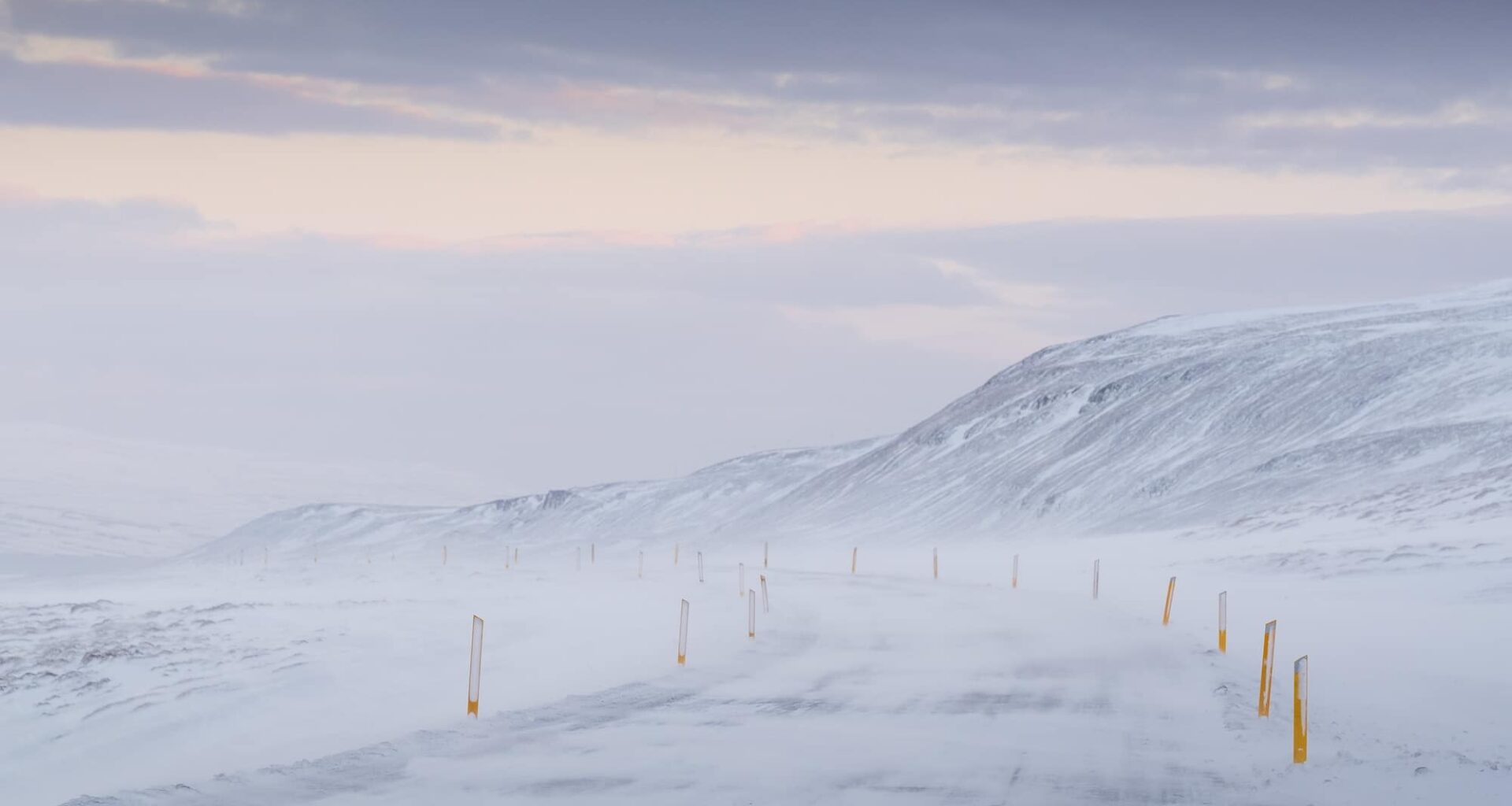 Orange and Yellow Weather Alerts Issued Across Iceland Tonight