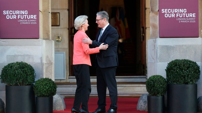 Ursula von der Leyen and Sir Keir Starmer