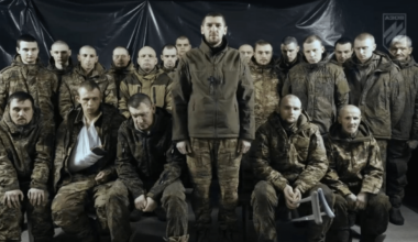 Azov captured a huge group of Russians in Toretsk.
