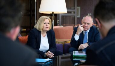 German, Austrian ministers cancel Syria trip after 'urgent threat'
