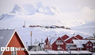 Greenland prepares for uncomfortable visit from Vice-President Vance