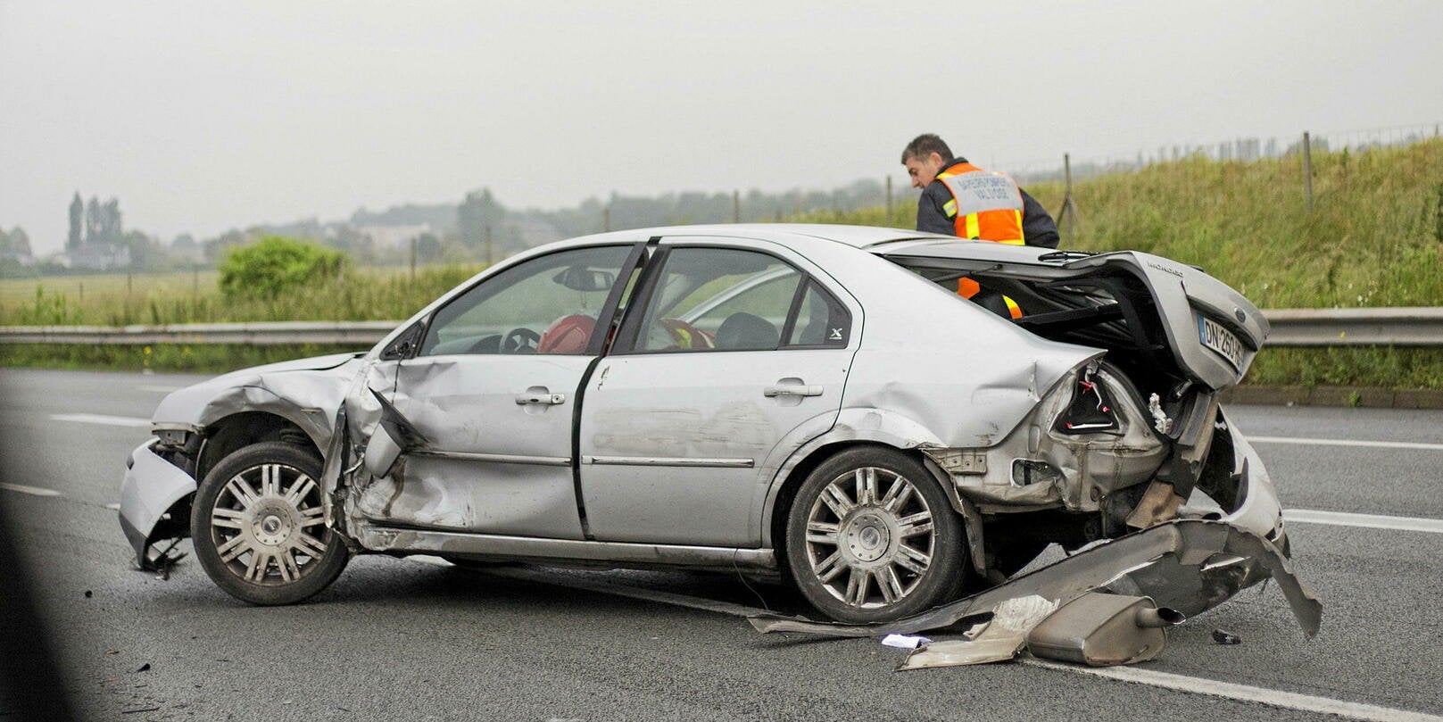 Les hommes sont-ils vraiment plus dangereux que les femmes au volant ?
