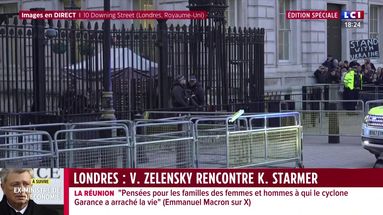 La poignée de main entre Volodymyr Zelenski et Keir Starmer 