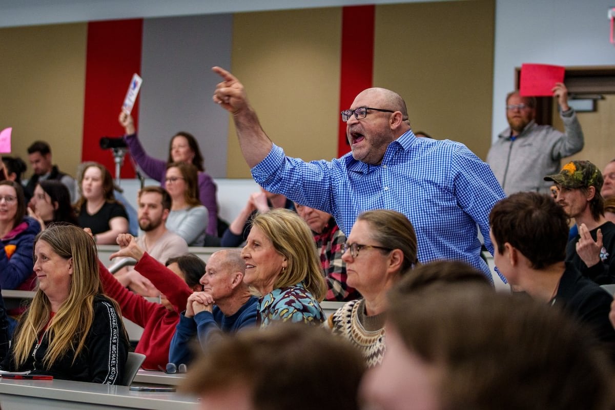 Two Utah GOP representatives hosted a town hall. They were met with shouts of ‘shame’ and ‘do your job.’