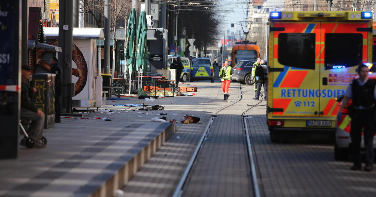 Vehicle reportedly drives into crowd of people in Mannheim, Germany