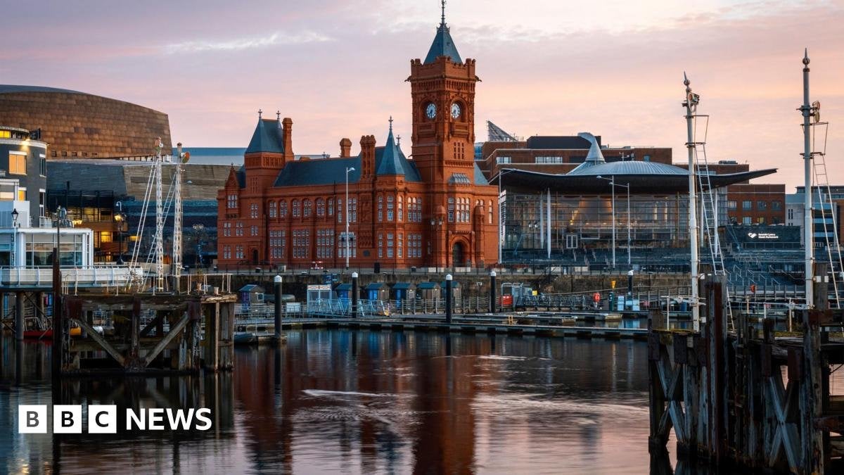 Senedd expansion: Welsh-only names for all Welsh Parliament seats