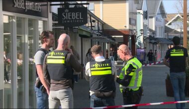 Omroep Flevoland - Nieuws - Gewapende overval op juwelier in Batavia Stad, politie pakt verdachten op na grote zoekactie