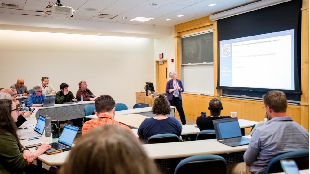 Call for 2025-27 Teaching and Learning Technologies faculty advisory committee
