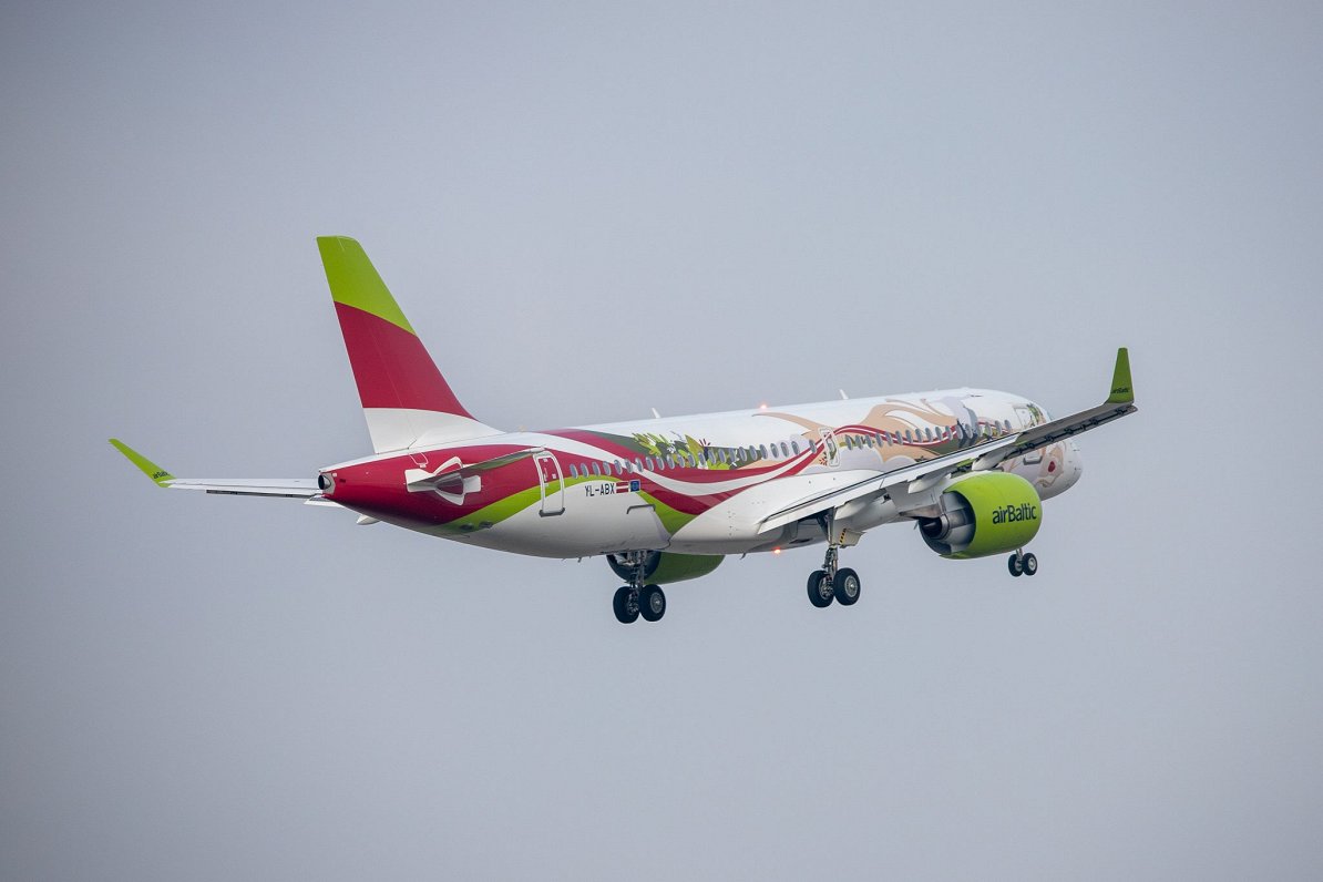 airBaltic denies rumors of sanctions breach / Article