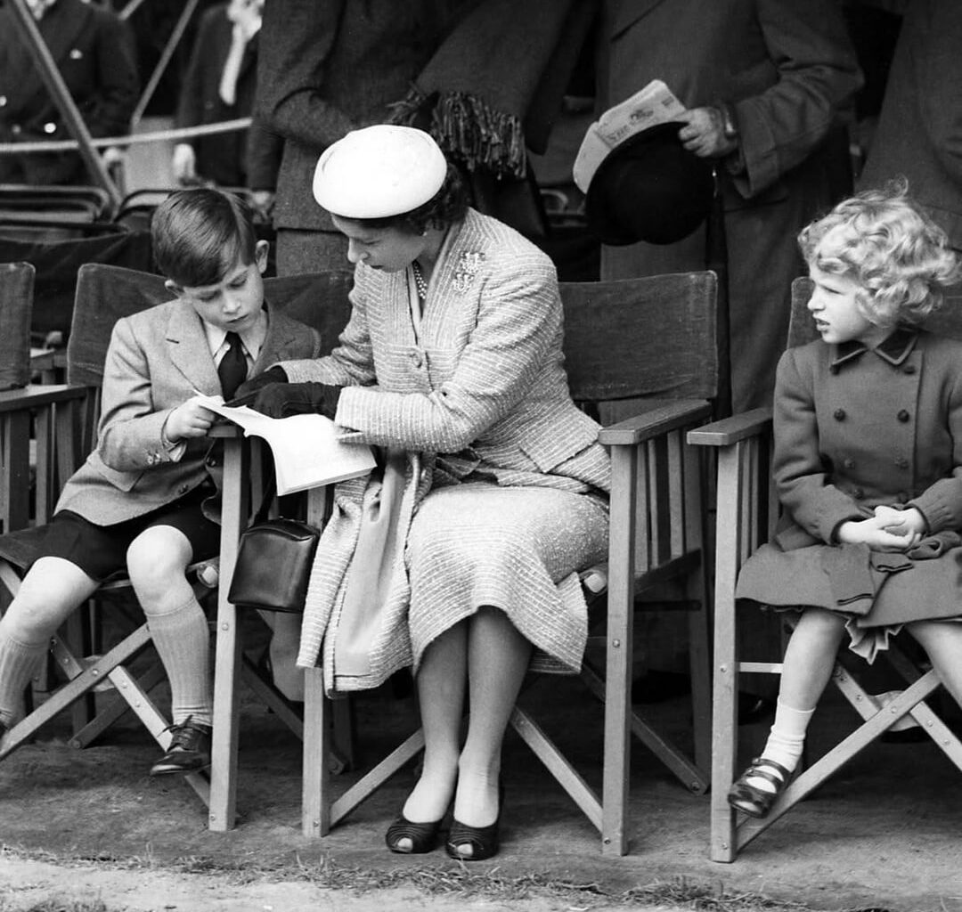 The British Royal Family Insta Account Marks Mothers Day With Post