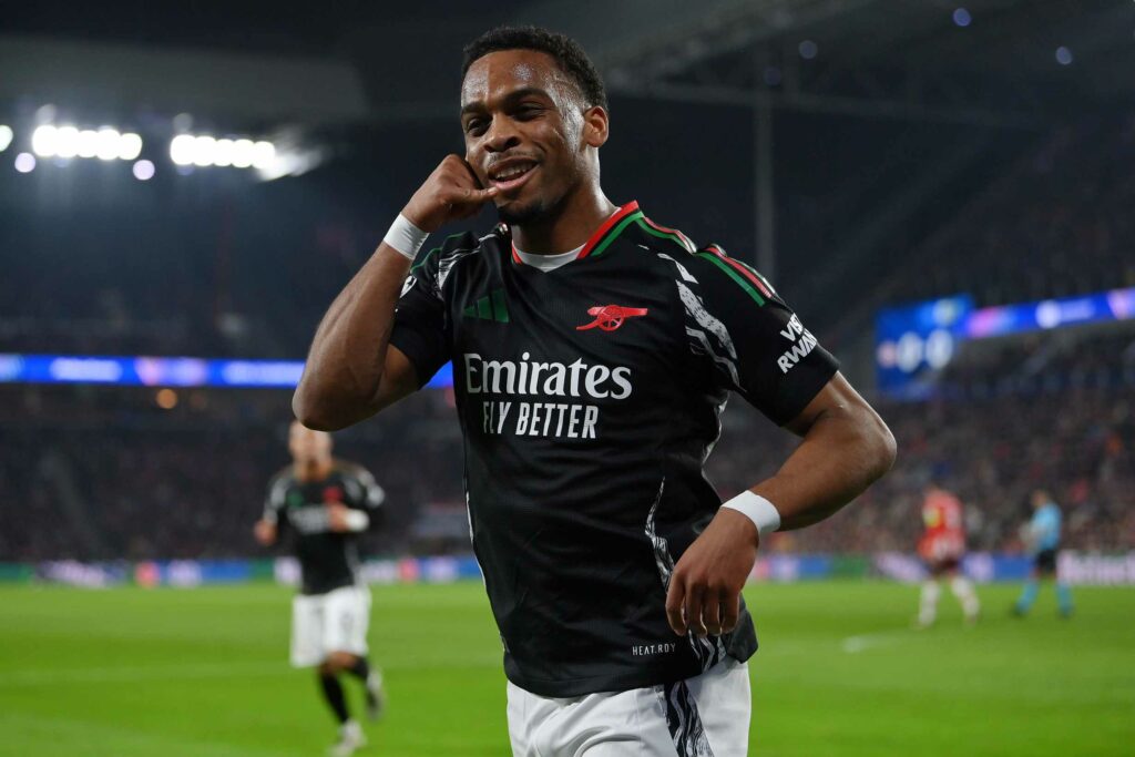 EINDHOVEN, NETHERLANDS - MARCH 04: Jurrien Timber of Arsenal celebrates scoring his team's first goal during the UEFA Champions League 2024/25 UEFA Champions League 2024/25 Round of 16 first leg match between PSV and Arsenal FC at PSV Stadion on March 04, 2025 in Eindhoven, Netherlands. (Photo by Justin Setterfield/Getty Images)