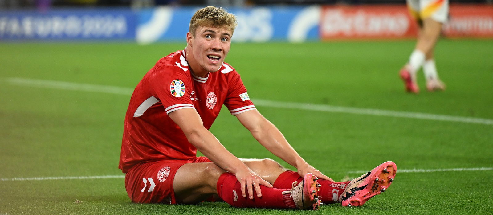 Rasmus Hojlund has quiet night as Denmark bow out of Nations League - Man United News And Transfer News