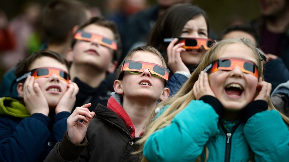 Sonnenfinsternis am Sonnabend: Profis laden zum Beobachten ein