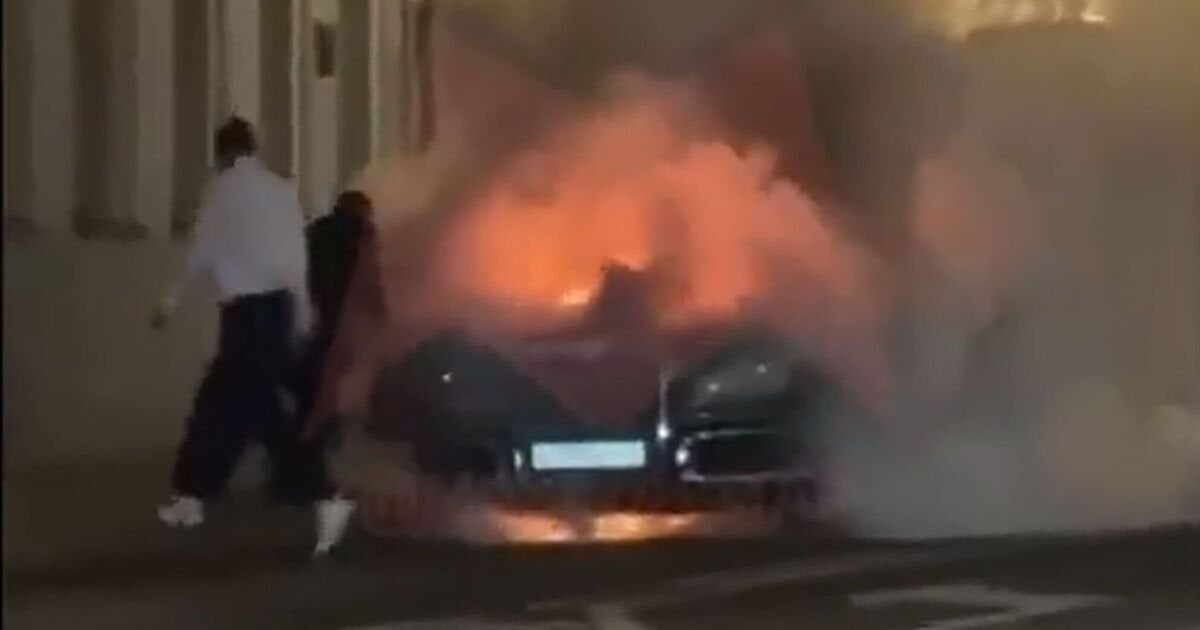Limo from Putin's fleet catches fire in Moscow as assassination paranoia rises