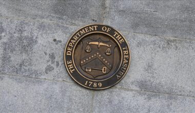 US sanctions Iranian Petroleum Minister Paknejad
