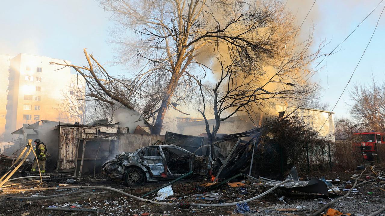 Russland bombardiert Energienetze und Gasförderung in der Ukraine