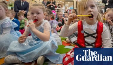 Toilet training and cutlery use key part of England’s ‘school-readiness skills list’