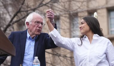 Sanders, AOC rally in Denver draws tens of thousands to Civic Center Park