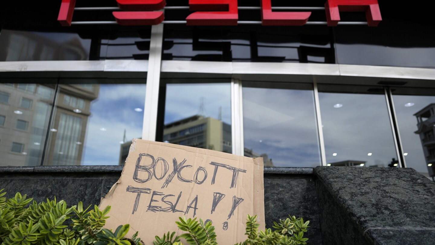 Tesla shares plunge 15.4%, steepest since September 2020