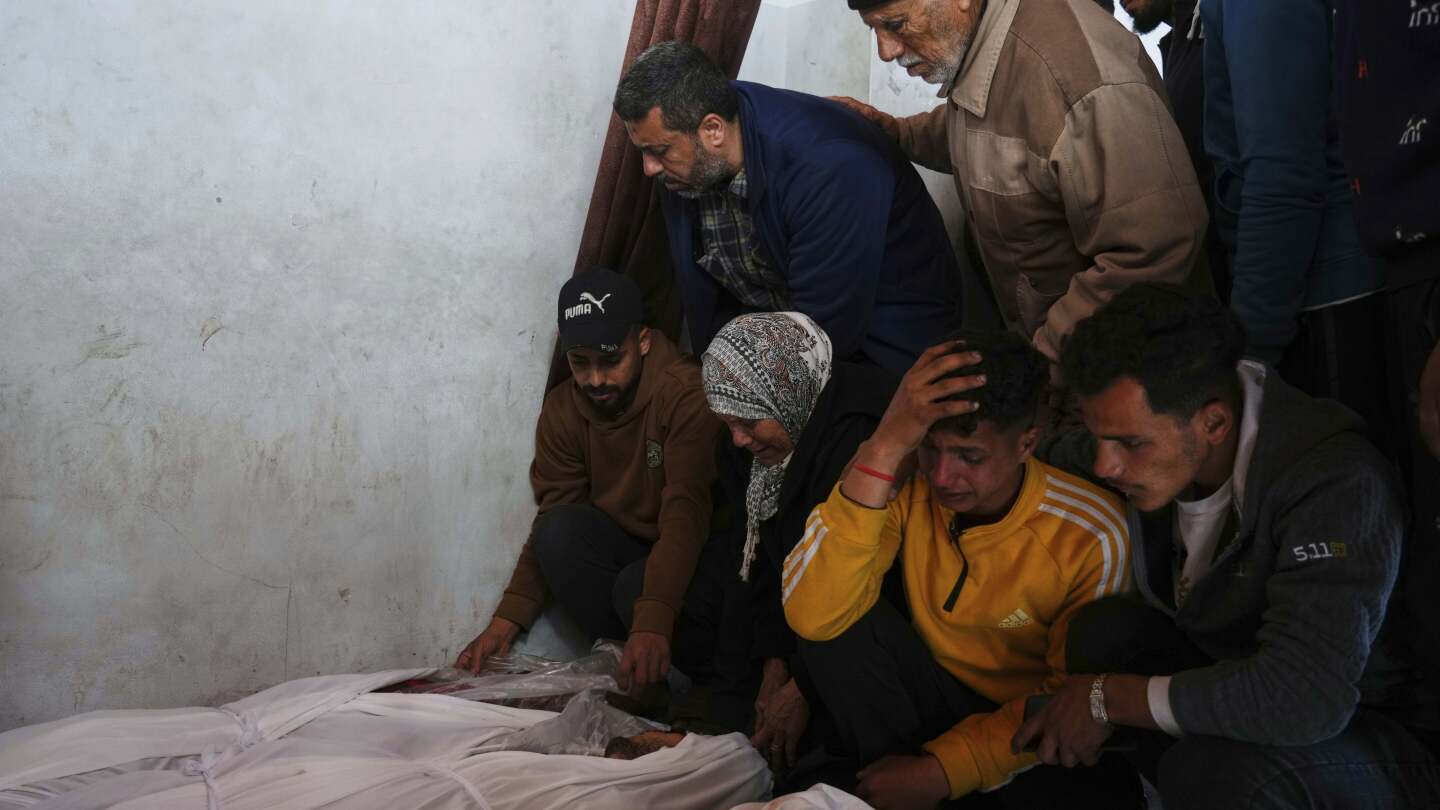 Middle East latest: Israel kills 8 Palestinians in Gaza as Hamas says ceasefire talks resume