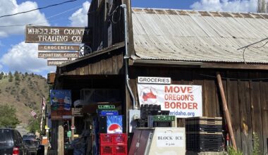Rural voters in Illinois and Oregon push to leave their states