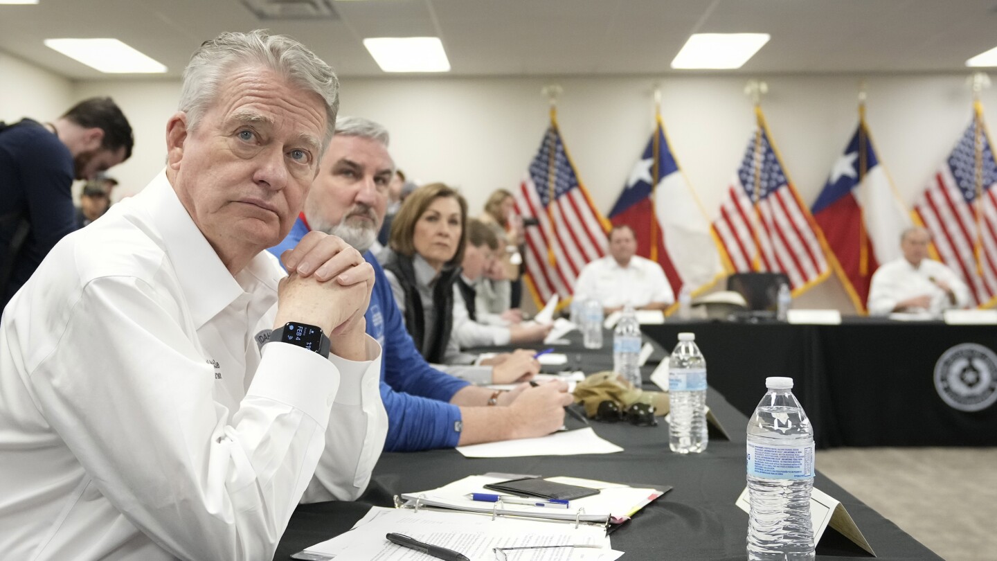 The White House talks tough on illegal immigration but ignores a key tool that could reduce it