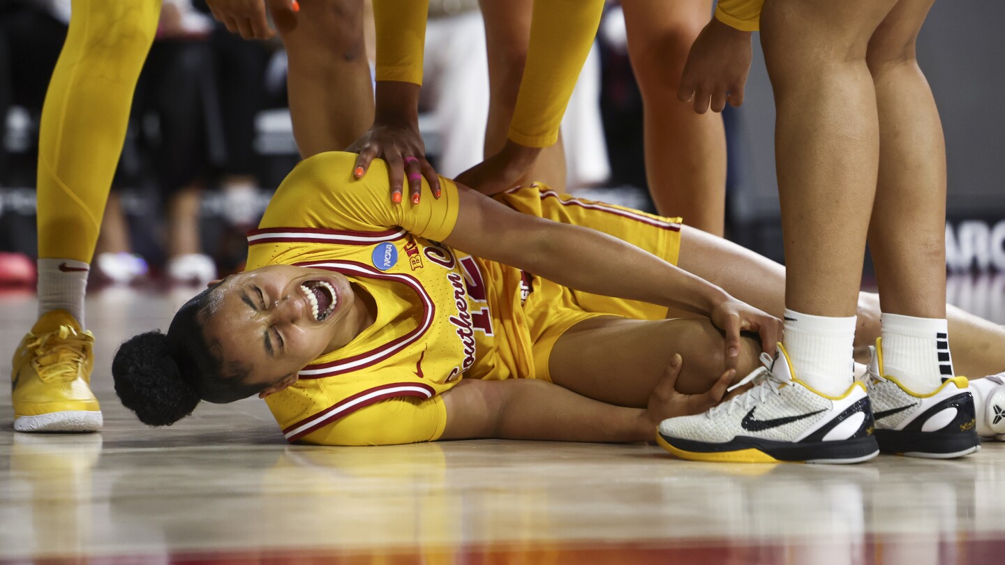 JuJu Watkins injured and carried off floor in March Madness