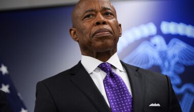 Expert tells judge to drop charges against NYC Mayor Eric Adams without letting them be refiled