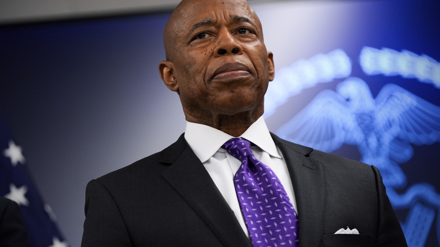 Expert tells judge to drop charges against NYC Mayor Eric Adams without letting them be refiled