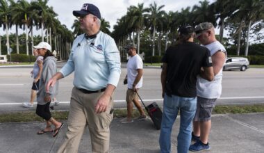 Inside a weekend ritual for Trump's Florida die-hards