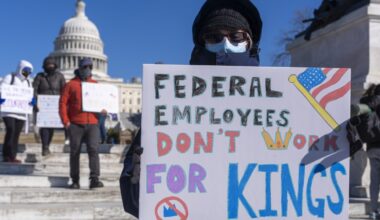 Trump administration asks Supreme Court to halt judge's order to rehire probationary federal workers