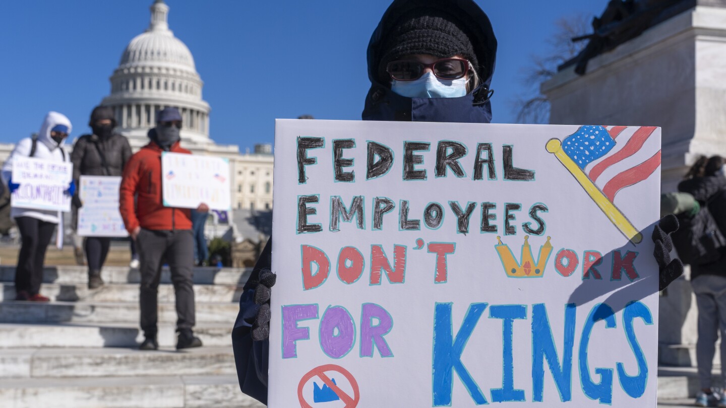Trump administration asks Supreme Court to halt judge's order to rehire probationary federal workers