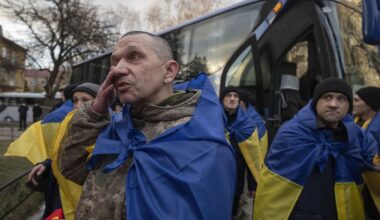 Russia and Ukraine swap hundreds of prisoners in one of the war's largest exchanges
