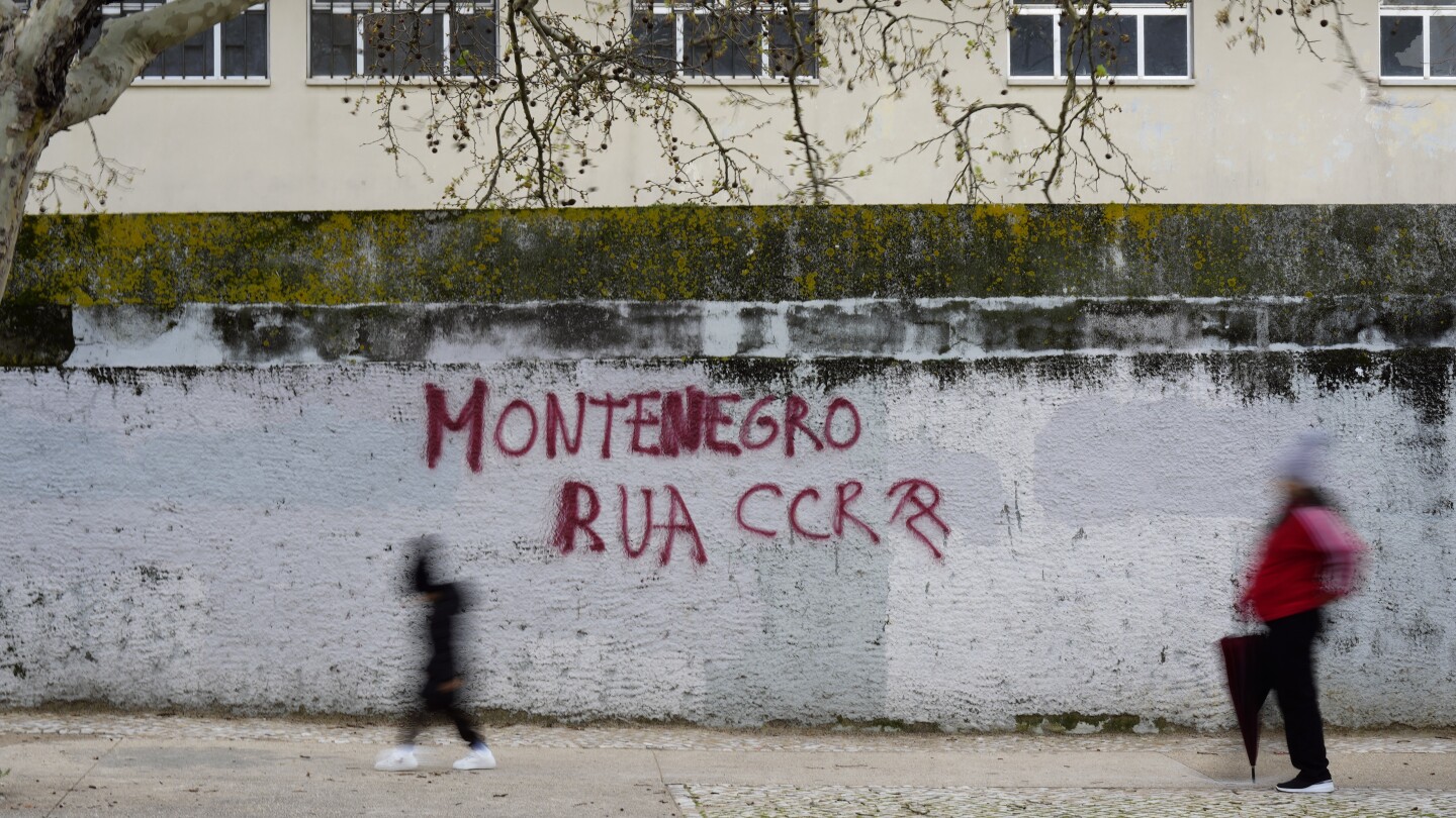 Portugal’s government looks set to lose a confidence vote, triggering an election