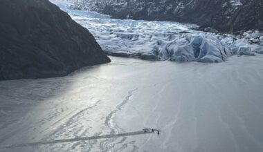 Pilot, 2 children survive night on airplane's wing after crash into Alaska lake