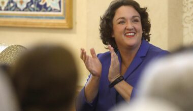 Column: Katie Porter has a shot at being California's next governor, but there's a big hitch