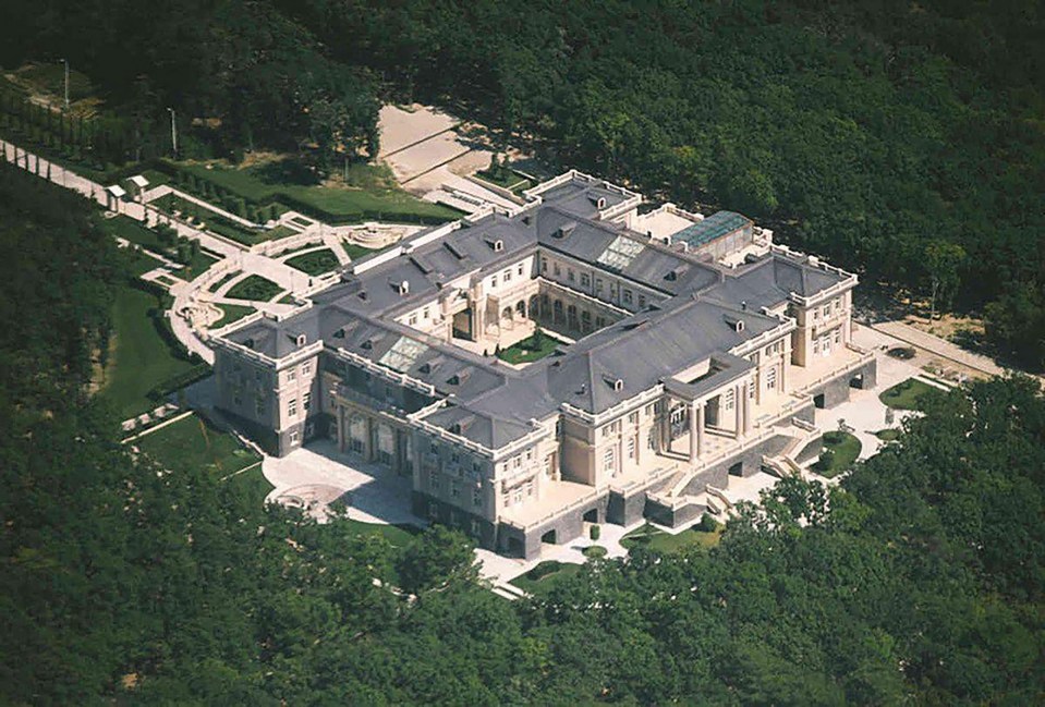 Aerial view of Vladimir Putin's Black Sea palace.