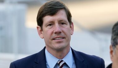 Trump Pardons Tennessee Republican Who Pleaded Guilty To Campaign Finance Scheme