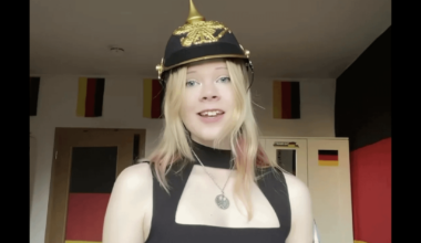 How I dress before visiting 2we4u