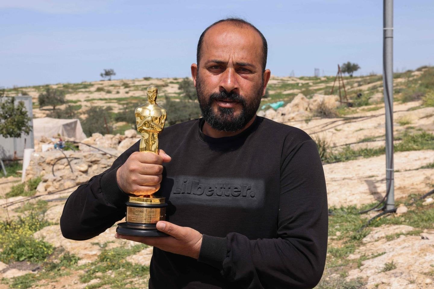 L’Académie des Oscars présente ses excuses pour son manque de soutien envers le réalisateur Hamdan Ballal, arrêté par l’armée israélienne en Cisjordanie